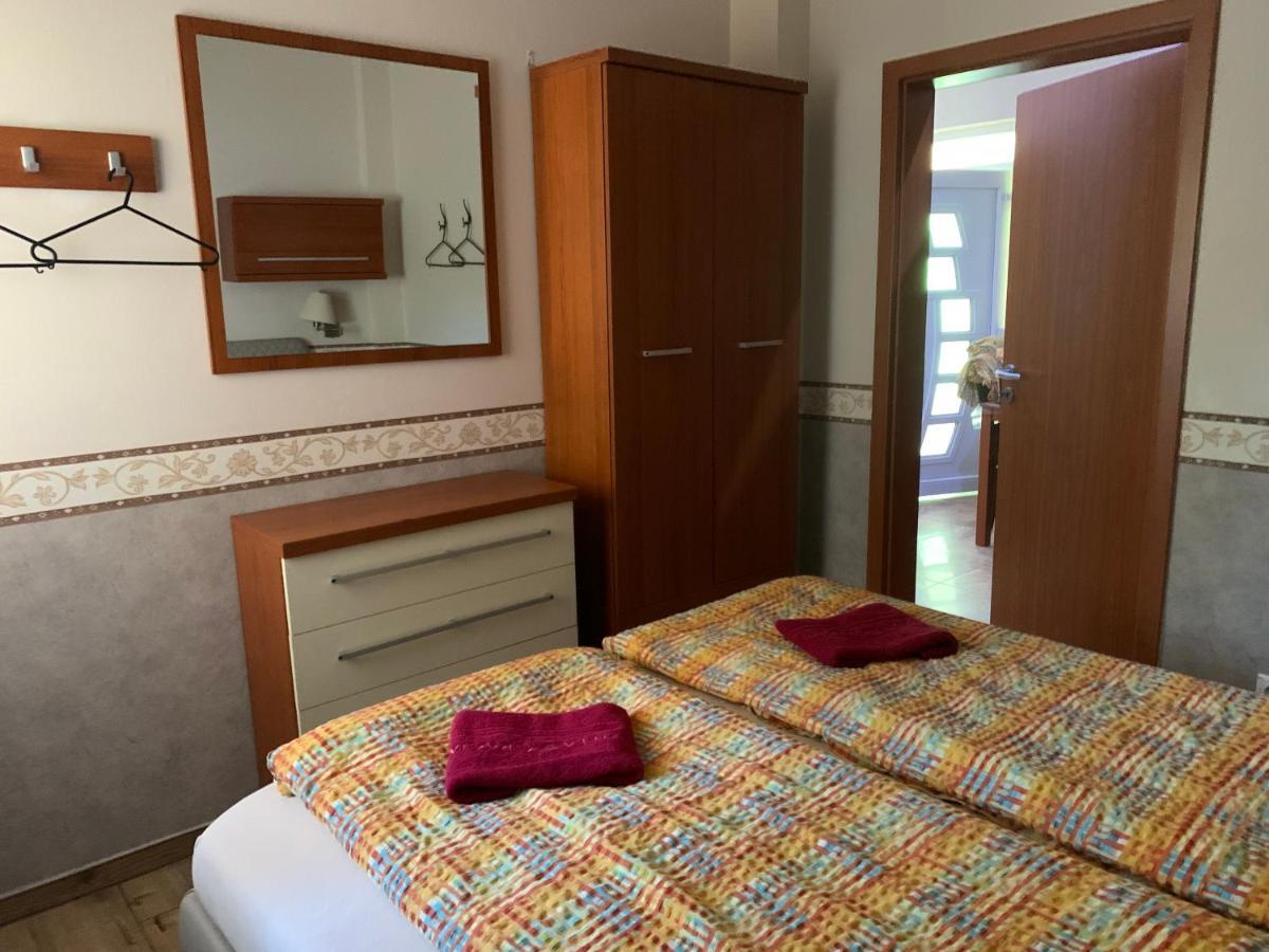 Villa Gracia Patince Eksteriør billede