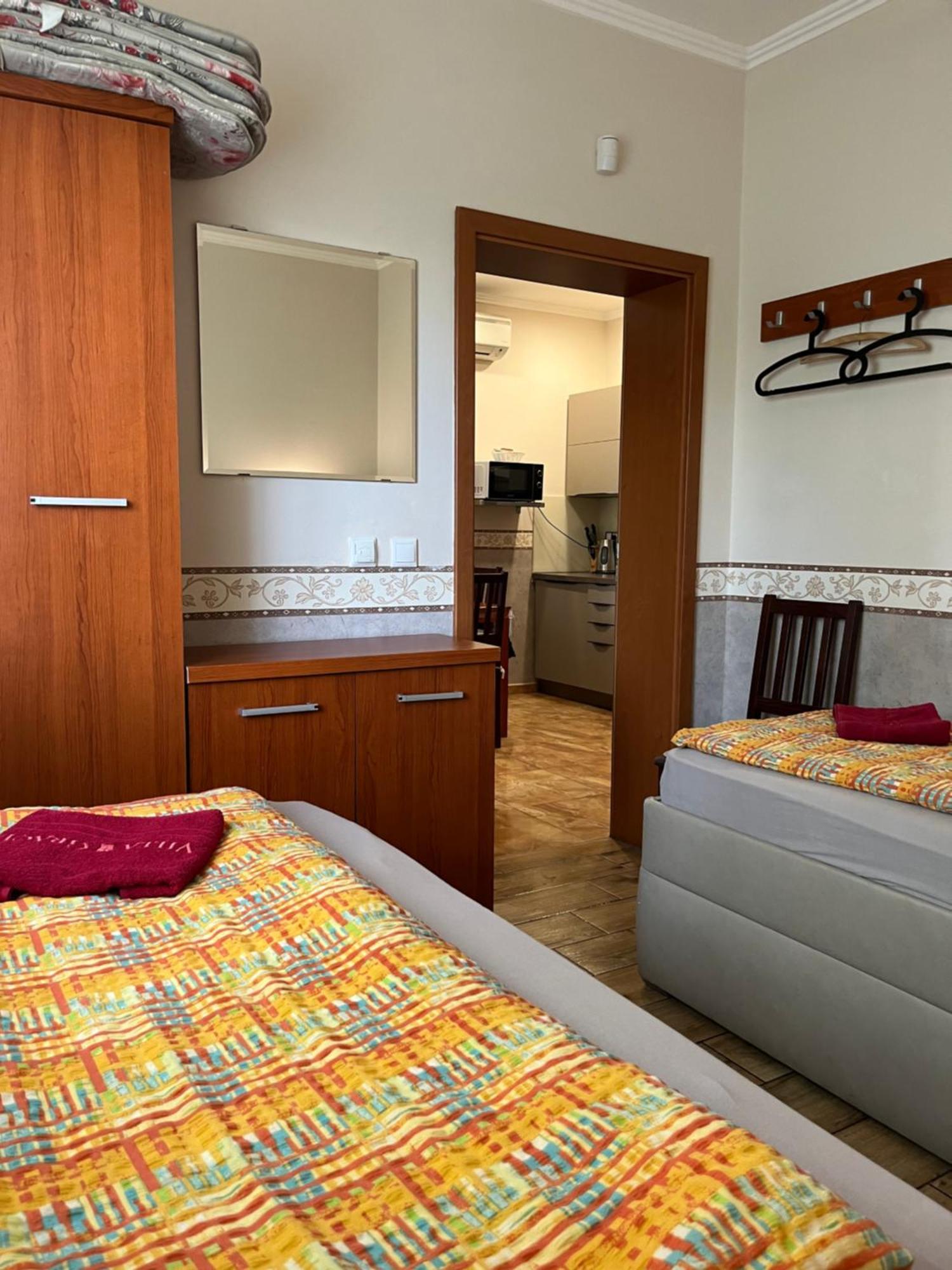 Villa Gracia Patince Eksteriør billede
